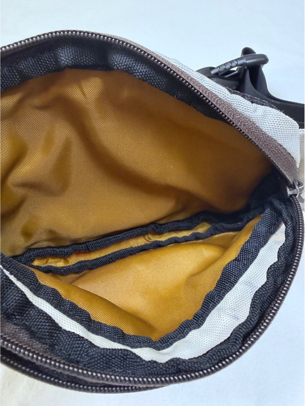 KAVU animal print waist pack - Picture 6 of 6